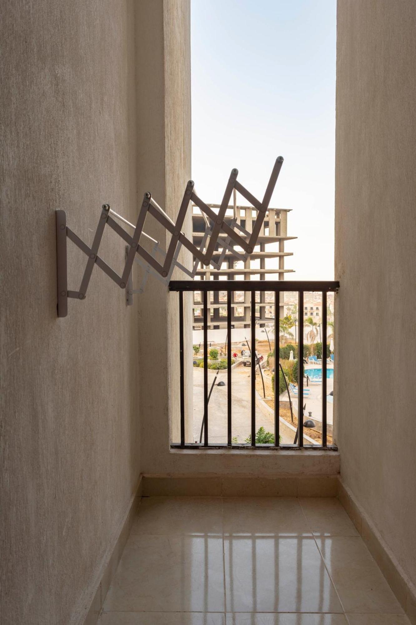 Apartment Sunny Duplex With Pool Access In Porto-newcairo Mall