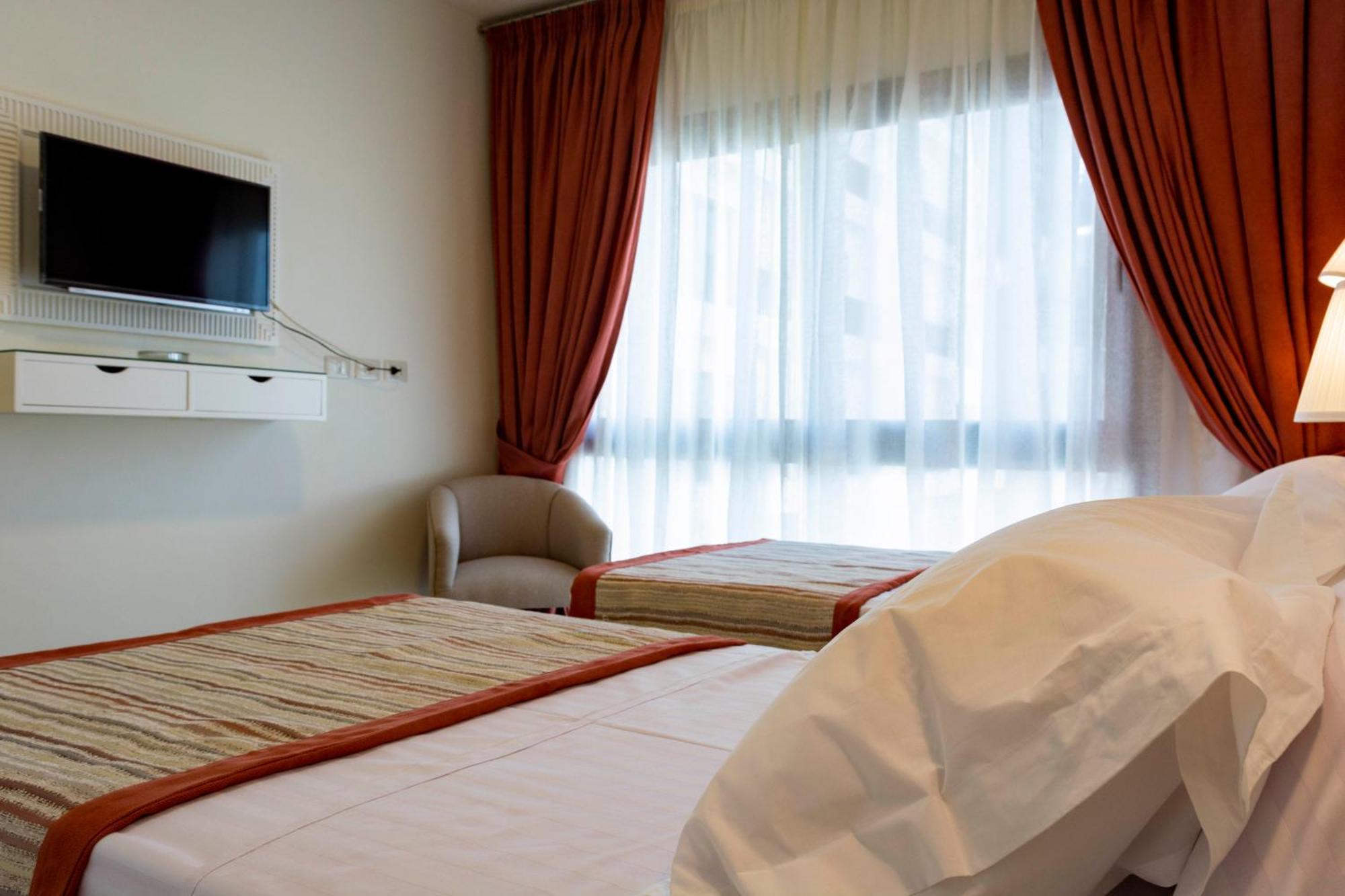 Sunny Duplex With Pool Access In Porto-newcairo Mall Apartment Cairo
