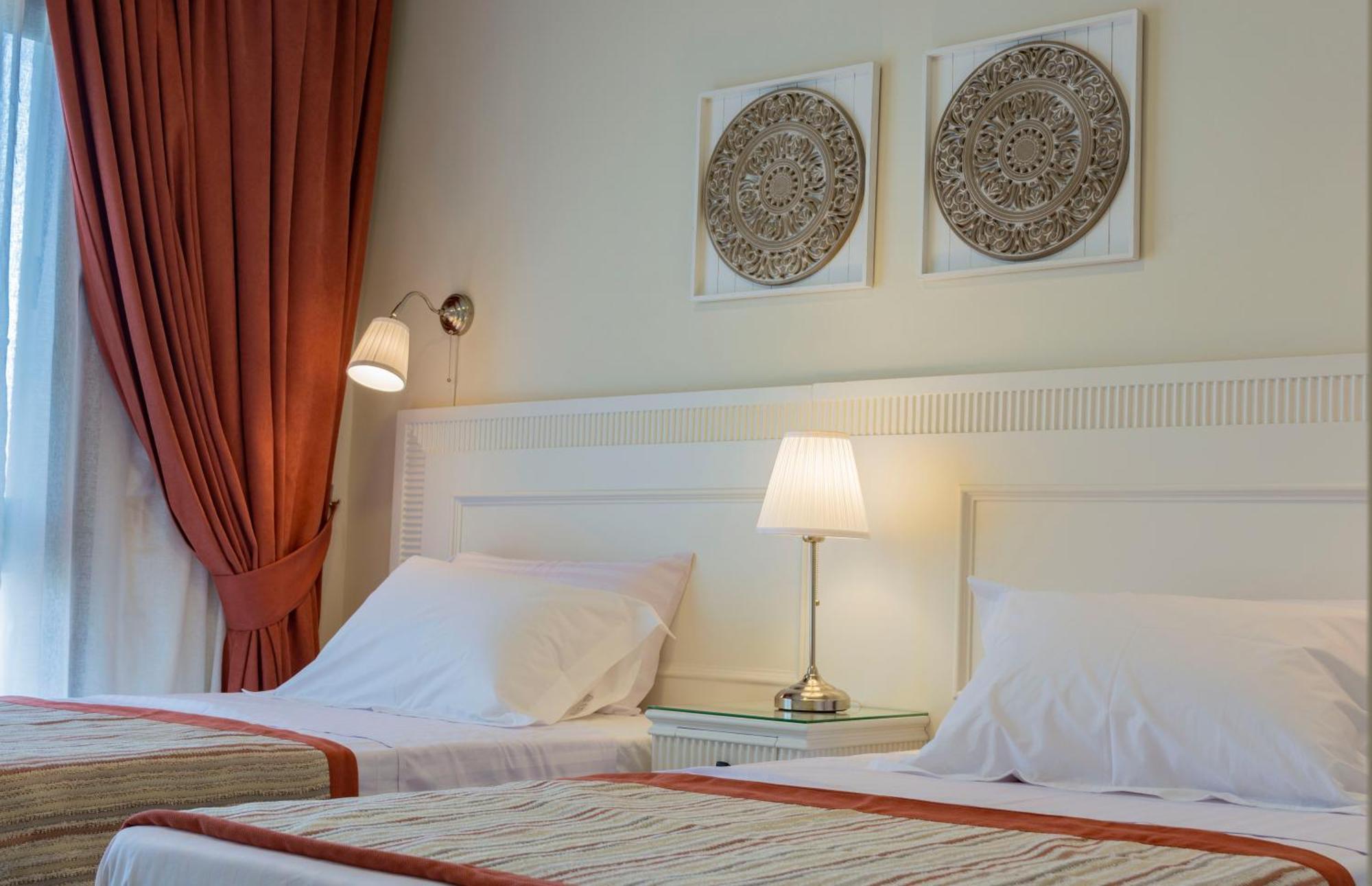 Sunny Duplex With Pool Access In Porto-newcairo Mall Caïro